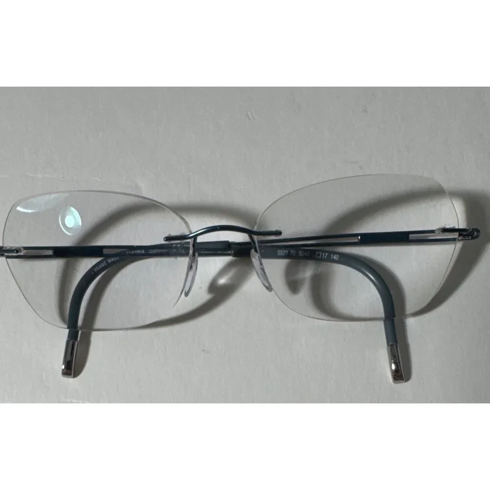 Titan silhouette rimless
